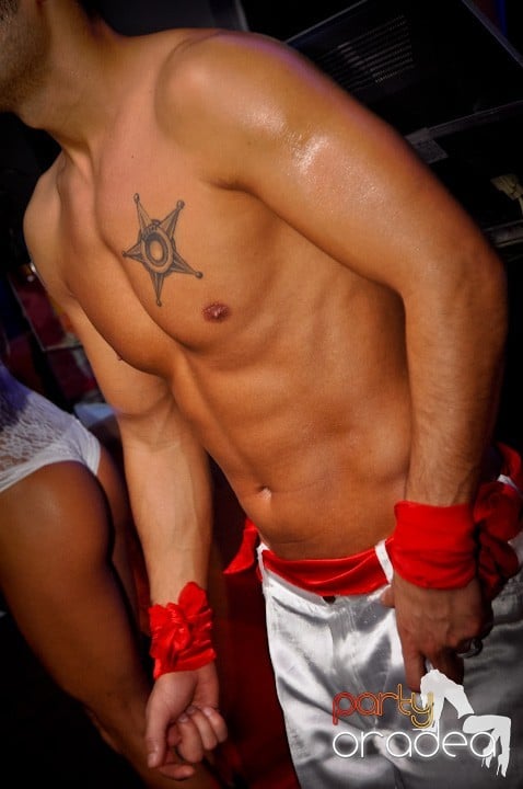 Party în Heat Club, 