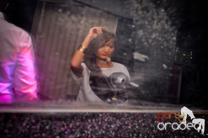 Party în Heat Club, 