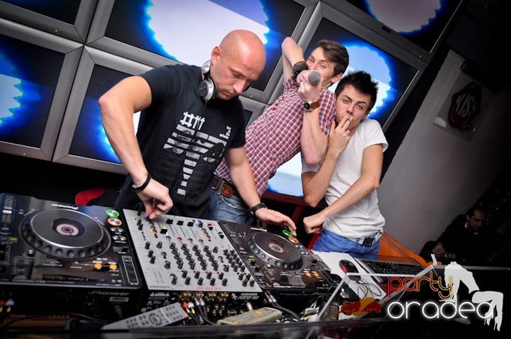 Party în Heat Club, 