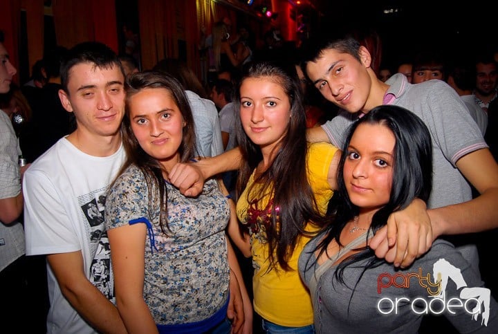 Party în Student's Place, Student's Place