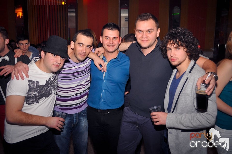 Party în Student's Place, Student's Place