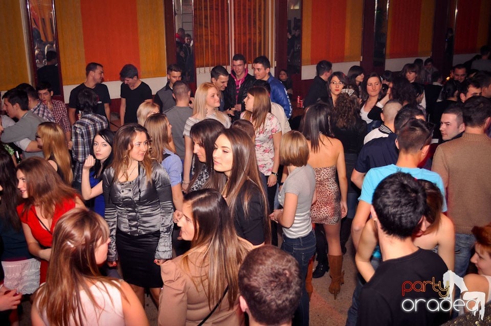 Party în Student's Place, Student's Place