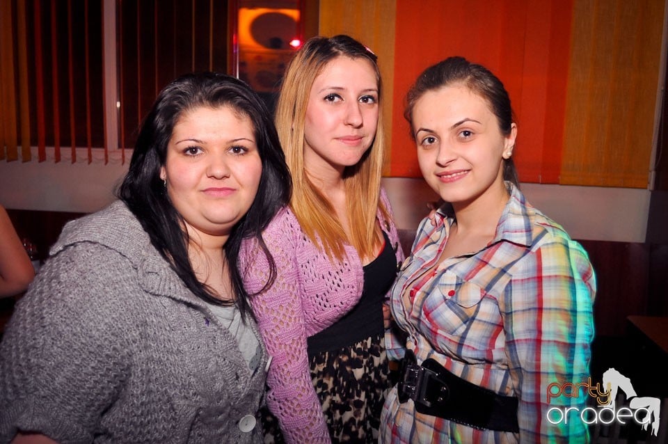 Party în Student's Place, Student's Place