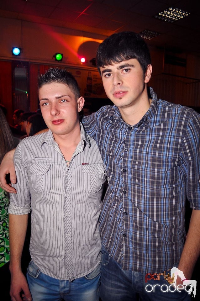 Party în Student's Place, Student's Place