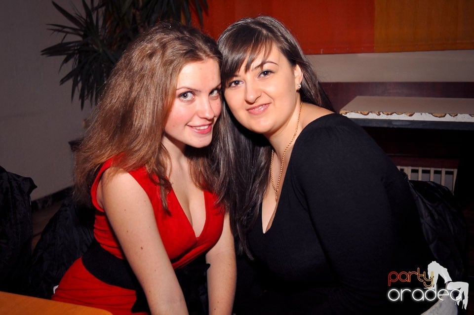 Party în Student's Place, Student's Place