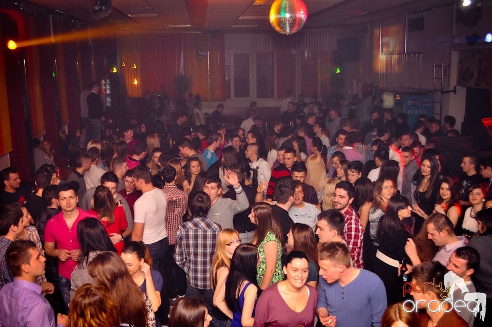 Party în Student's Place, Student's Place