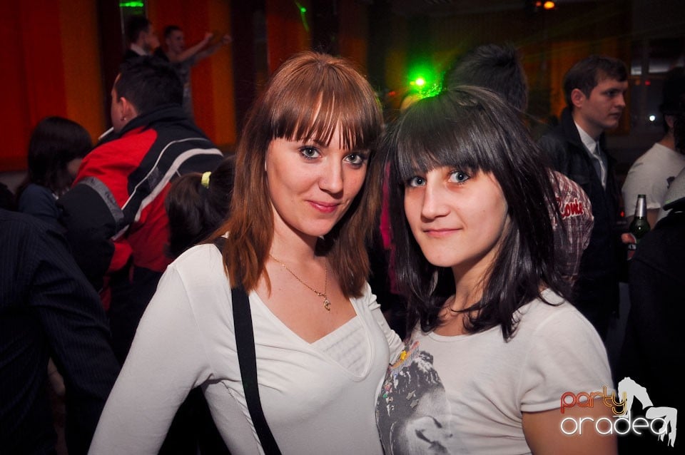 Party în Student's Place, Student's Place