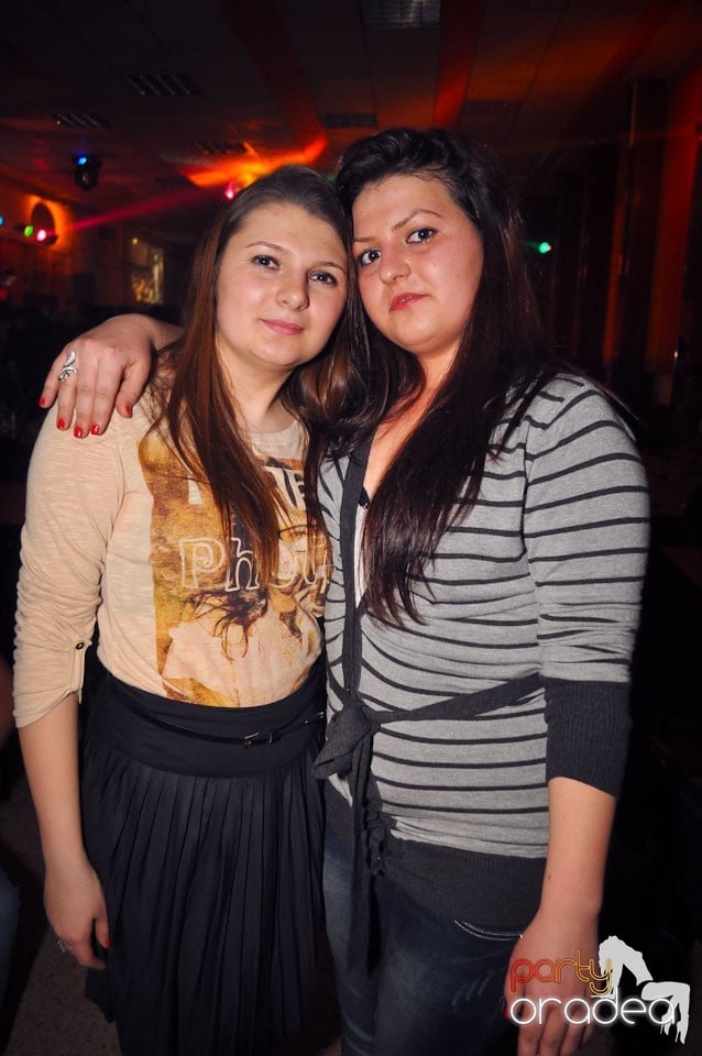 Party în Student's Place, Student's Place