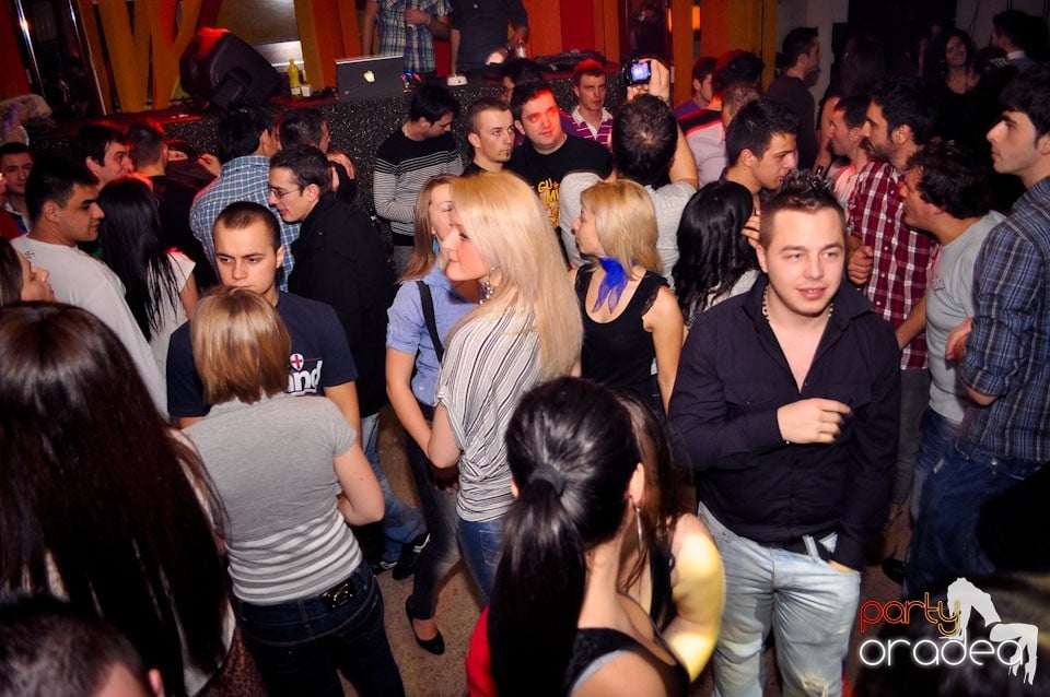 Party în Student's Place, Student's Place