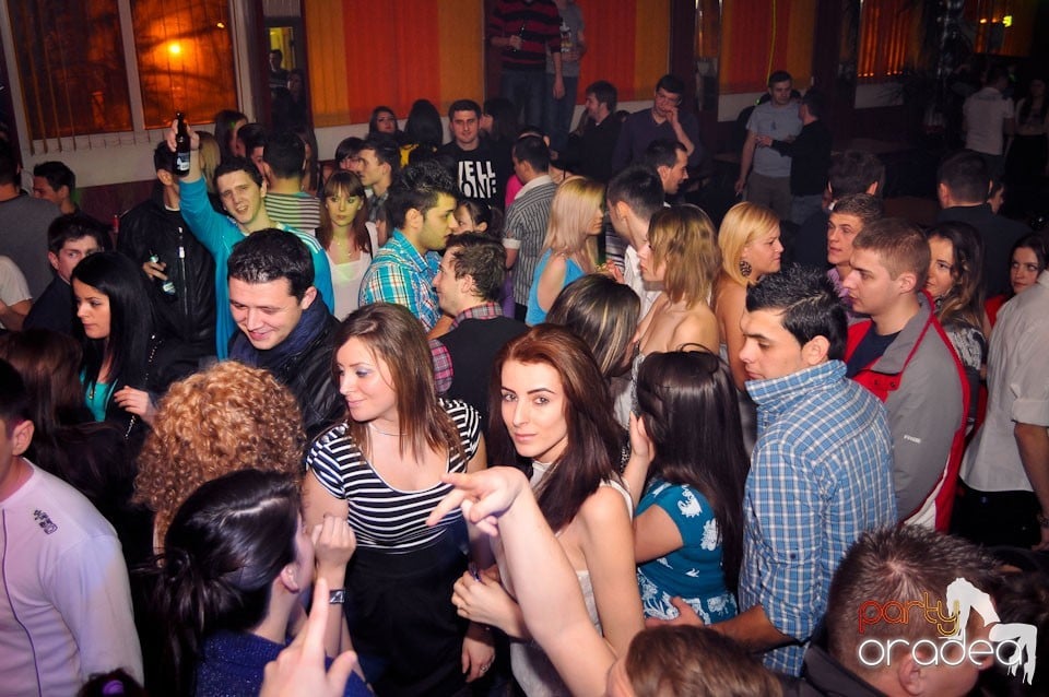 Party în Student's Place, Student's Place