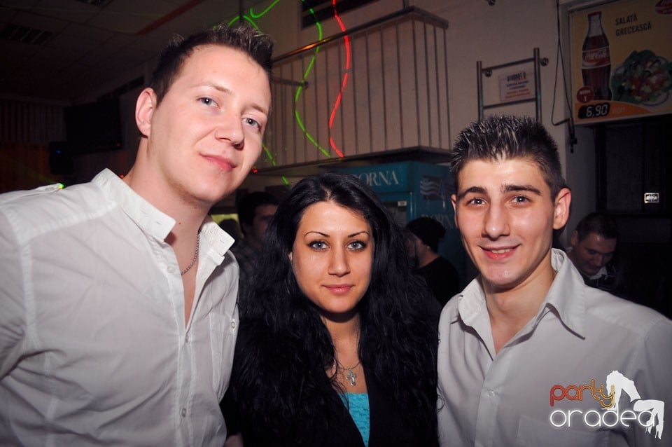 Party în Student's Place, Student's Place