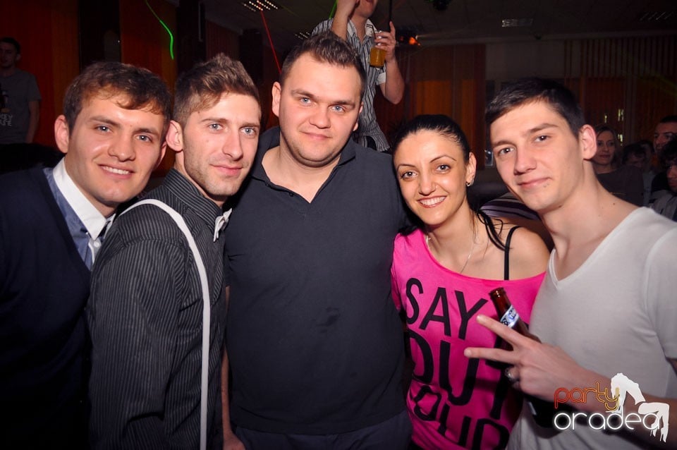 Party în Student's Place, Student's Place