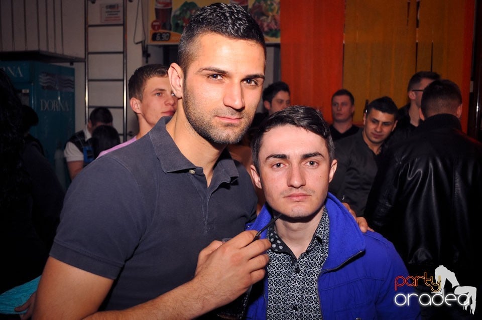 Party în Student's Place, Student's Place