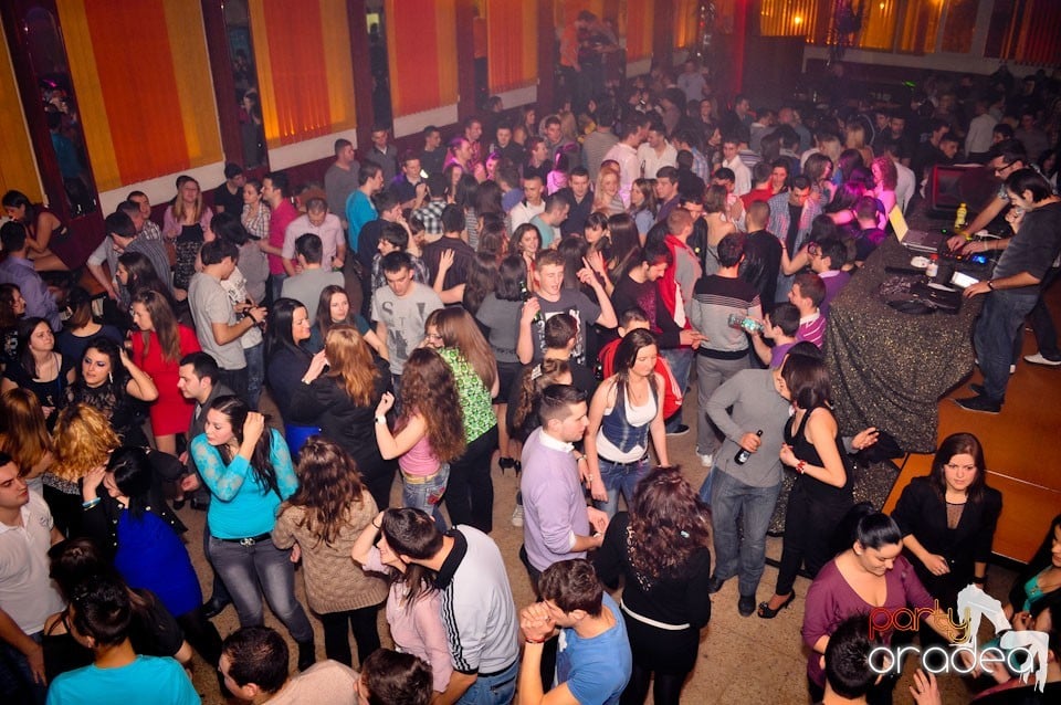 Party în Student's Place, Student's Place