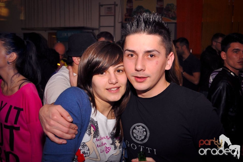 Party în Student's Place, Student's Place