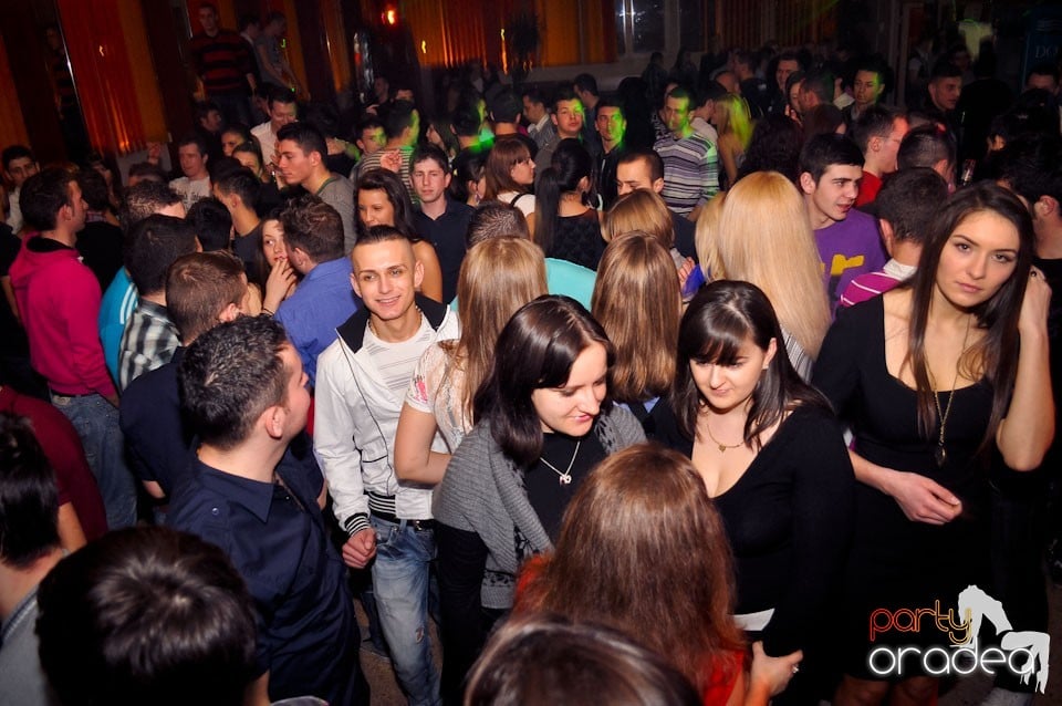 Party în Student's Place, Student's Place