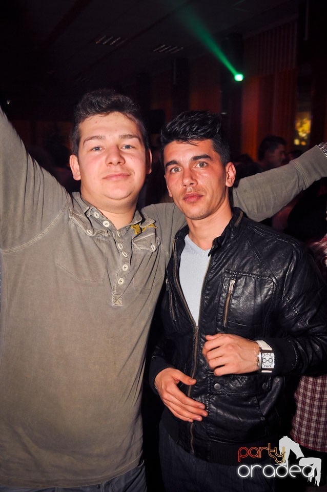 Party în Student's Place, Student's Place
