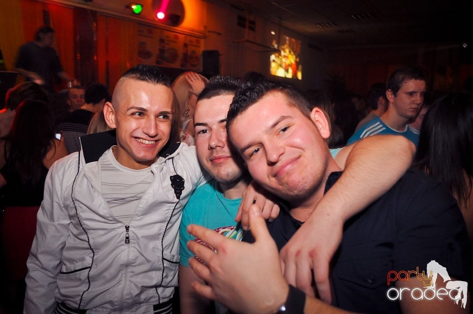 Party în Student's Place, Student's Place