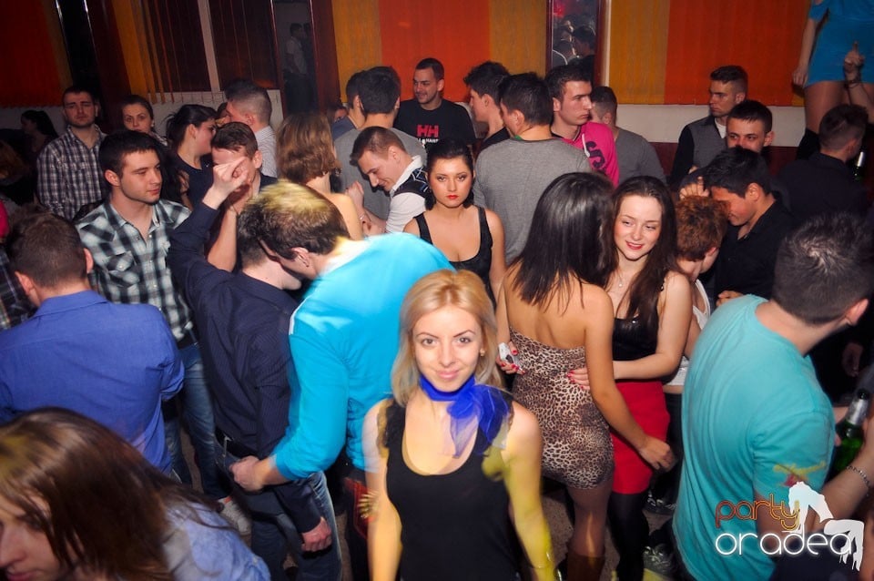 Party în Student's Place, Student's Place