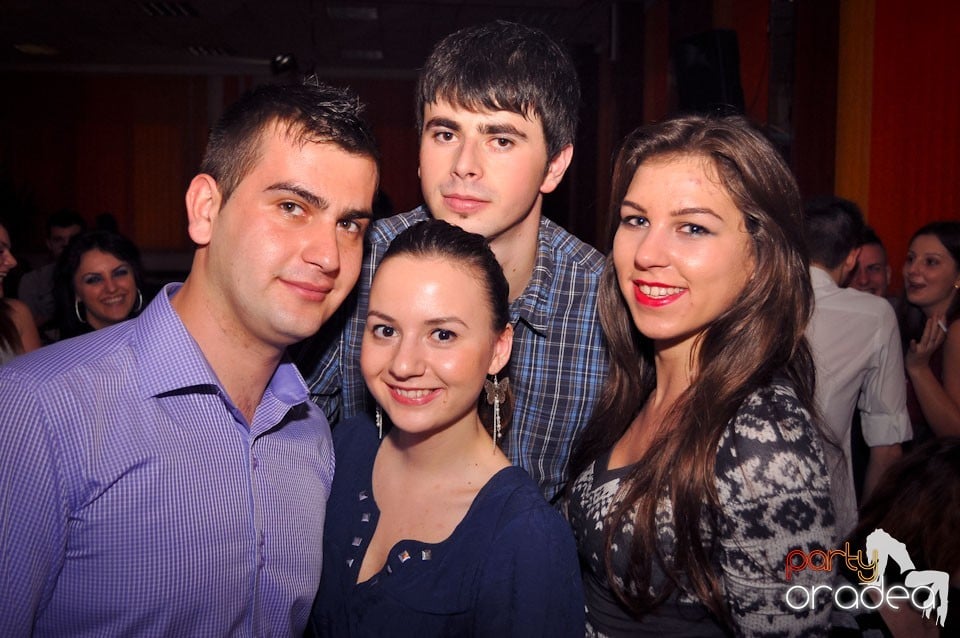 Party în Student's Place, Student's Place