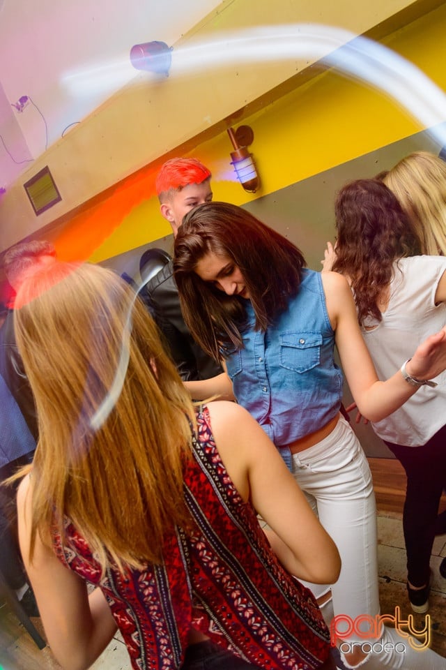 Party în Yellow Submarine, 