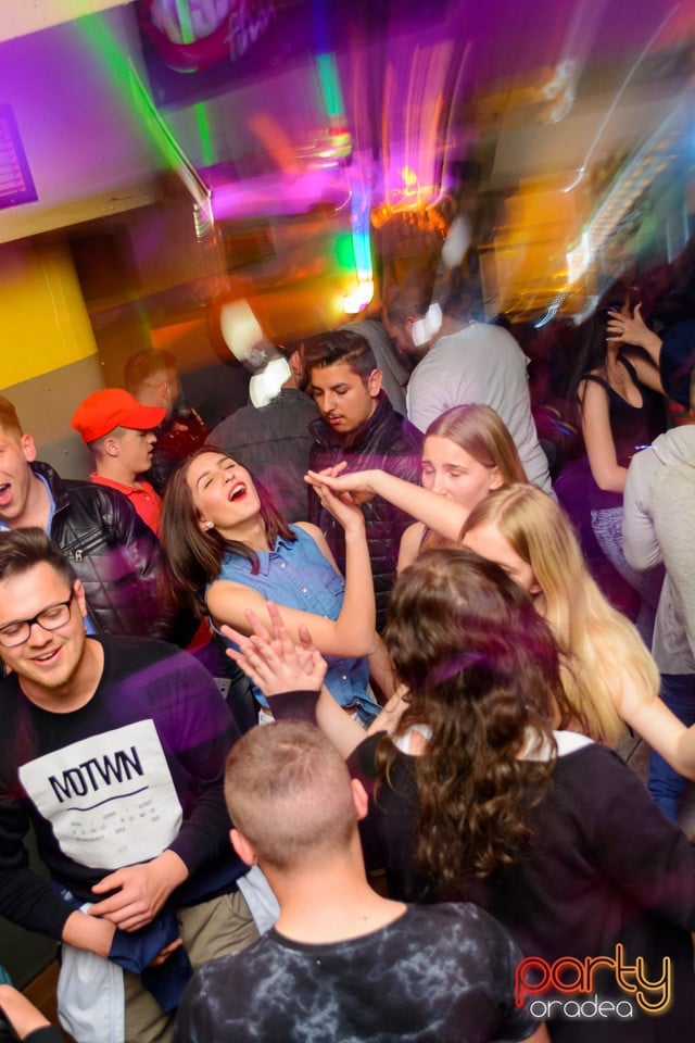 Party în Yellow Submarine, 