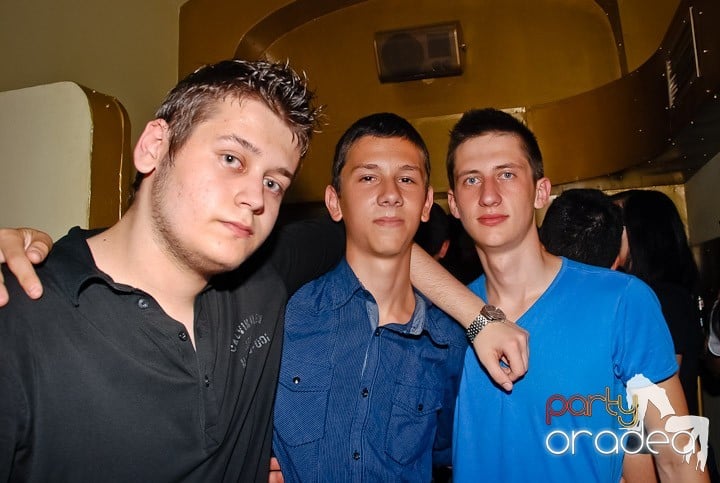 Party în Yellow Submarine, 