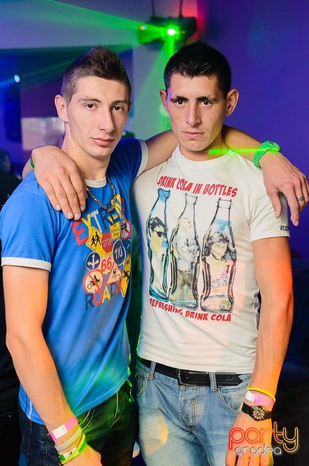 Party în Zona Club, 