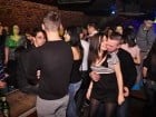 Party incendiar în Club Escape