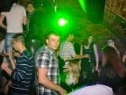 Party incendiar în Club Escape