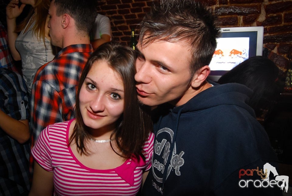 Party incendiar în Escape, 