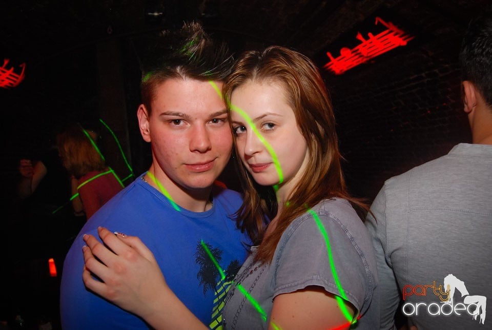 Party incendiar în Escape, 