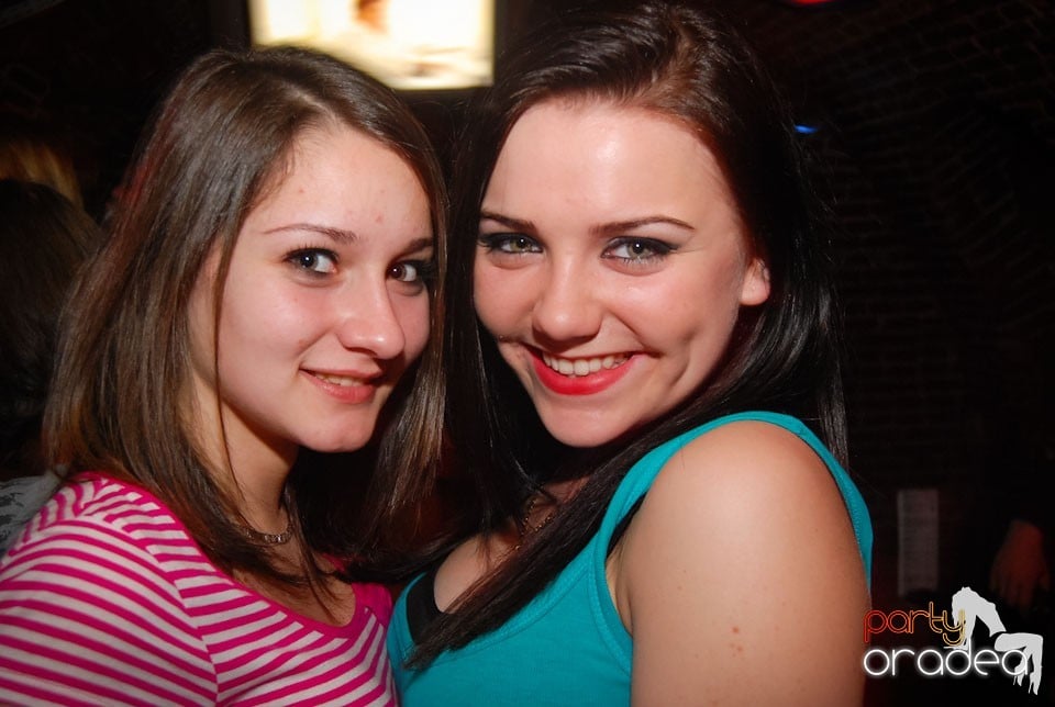 Party incendiar în Escape, 