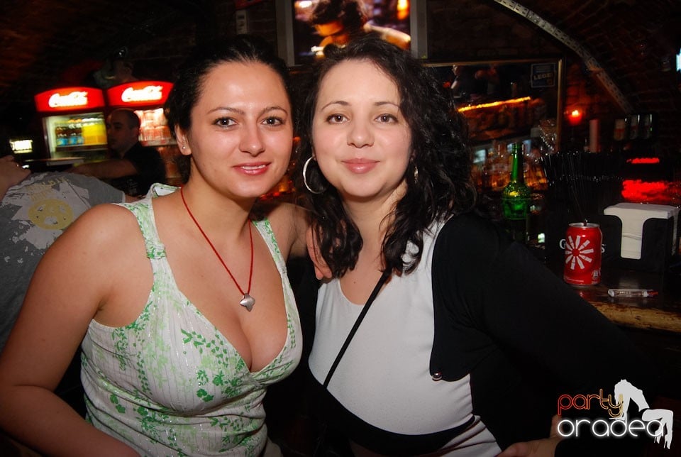 Party incendiar în Escape, 