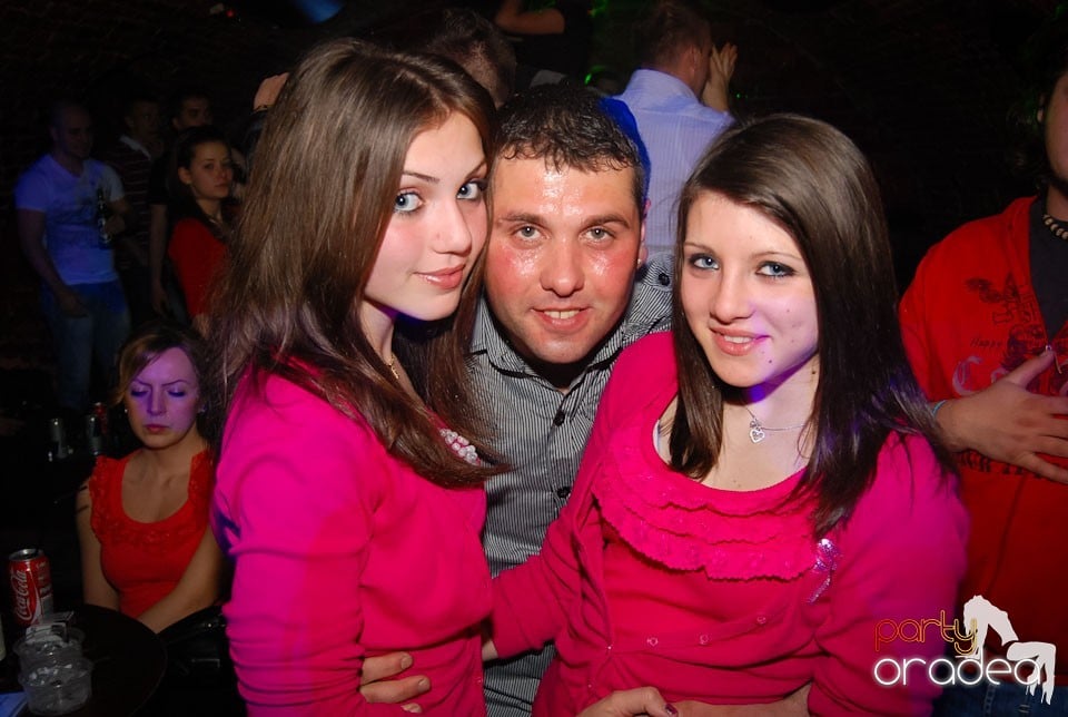 Party incendiar în Escape, 