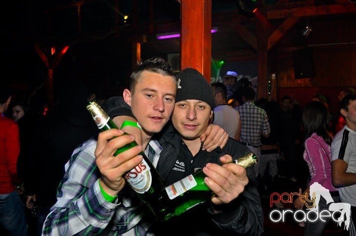 Party la maxim în Disco Faház,