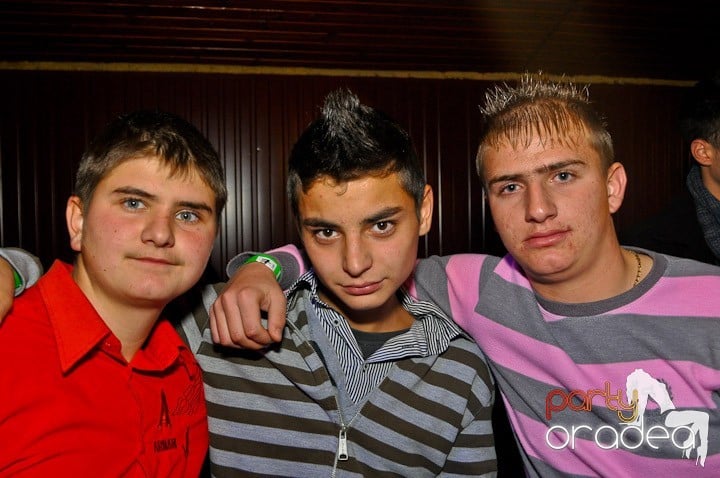 Party la maxim în Disco Faház,