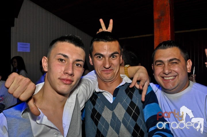 Party la maxim în Disco Faház,