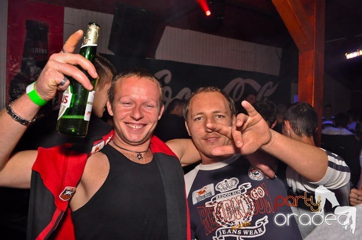 Party la maxim în Disco Faház,