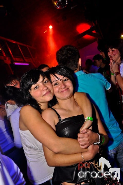 Party la maxim în Disco Faház,