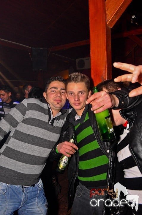 Party la maxim în Disco Faház,