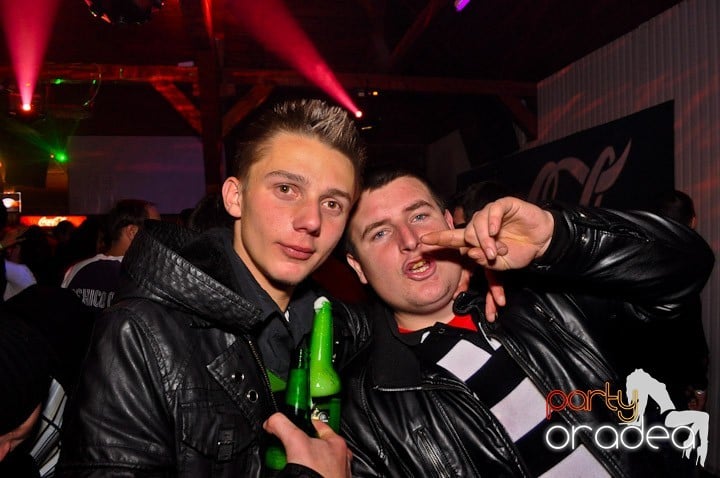 Party la maxim în Disco Faház,