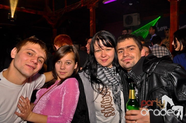 Party la maxim în Disco Faház,