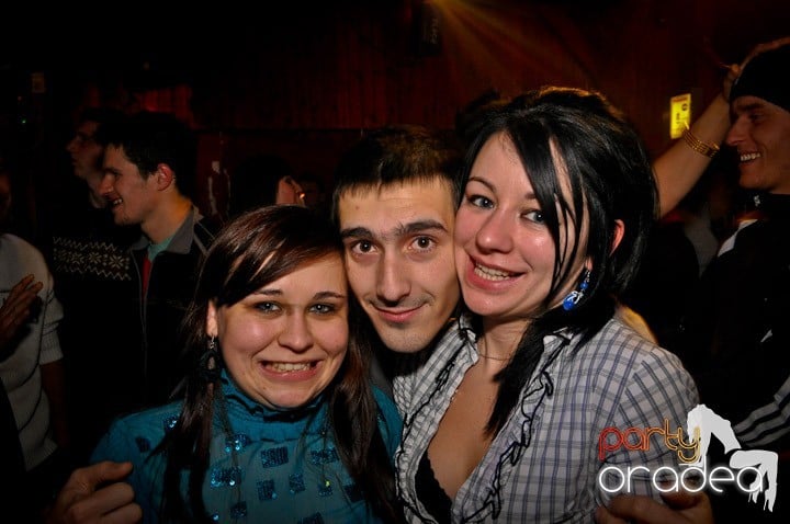 Party la maxim în Disco Faház,