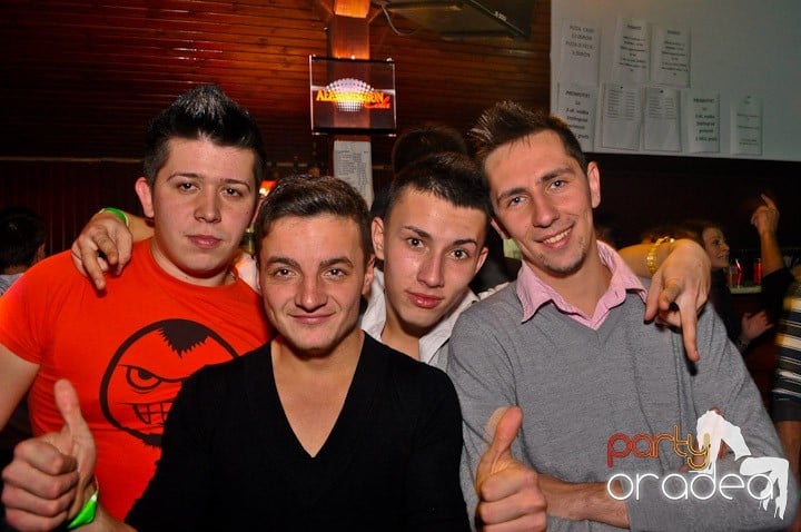 Party la maxim în Disco Faház,