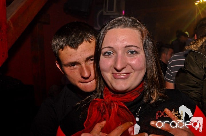 Party la maxim în Disco Faház,