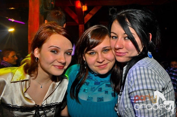 Party la maxim în Disco Faház,