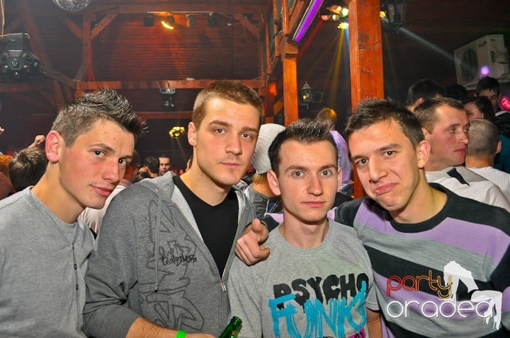 Party la maxim în Disco Faház,
