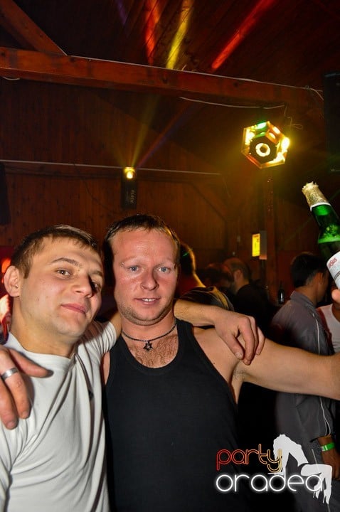 Party la maxim în Disco Faház,