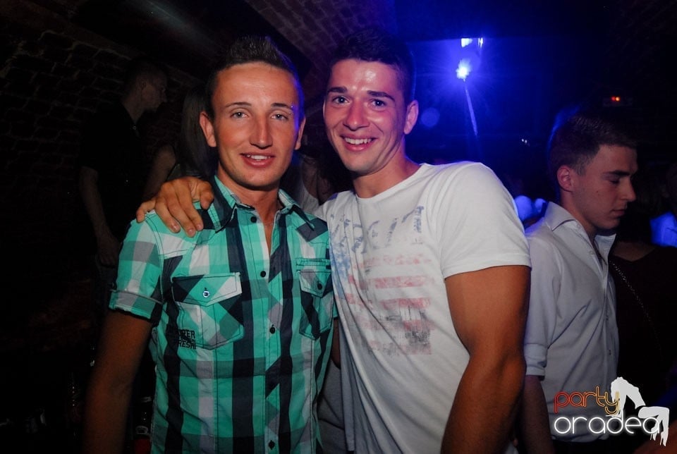 Party Time @ Club Escape, 